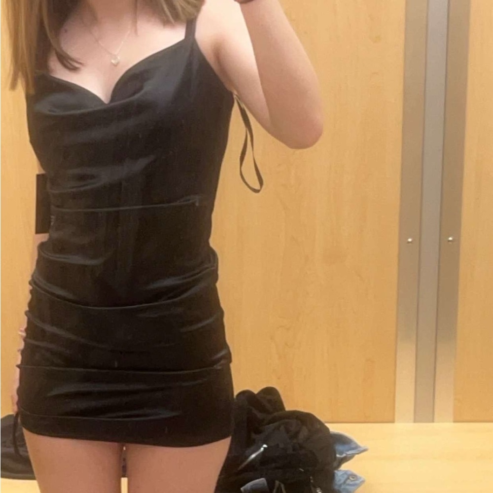 Elegant Black Velvet Mini Dress